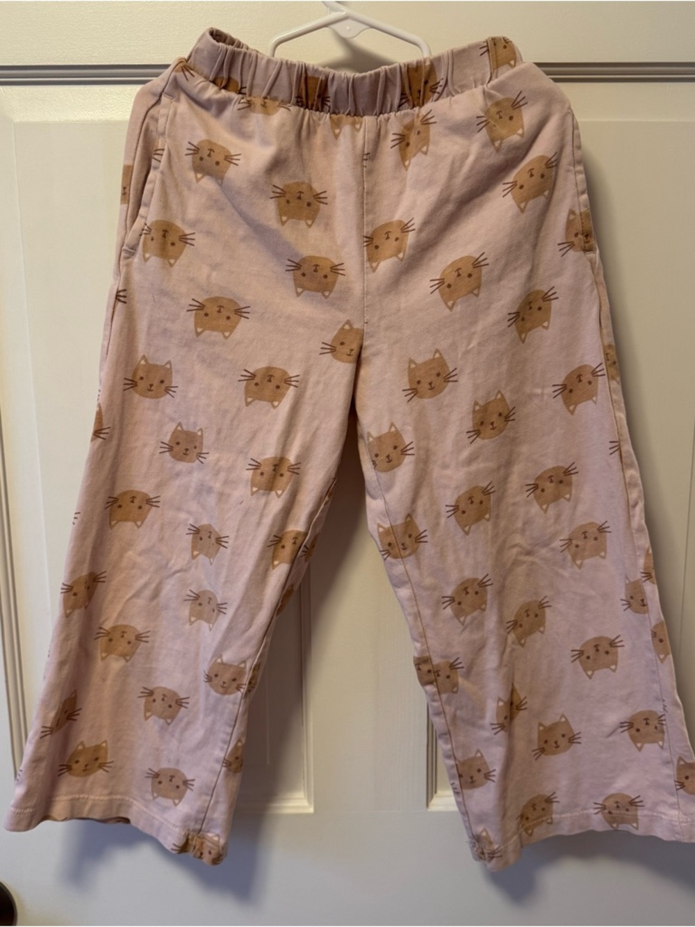 Hanna Andersson Light Pink Joggers with Tan Cat Print
